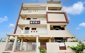 Super Hotel O J3 Luxury Rooms